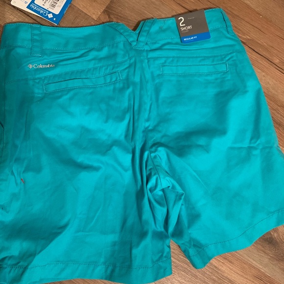 Columbia Shorts NWT - Picture 3 of 3